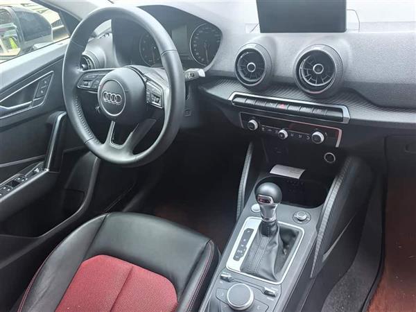 µQ2L 2021 35 TFSI ʱж