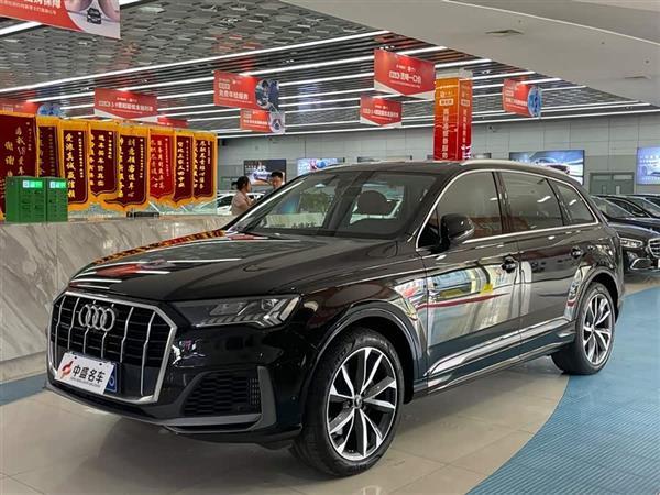 µQ7 2023 55 TFSI quattro S line˶