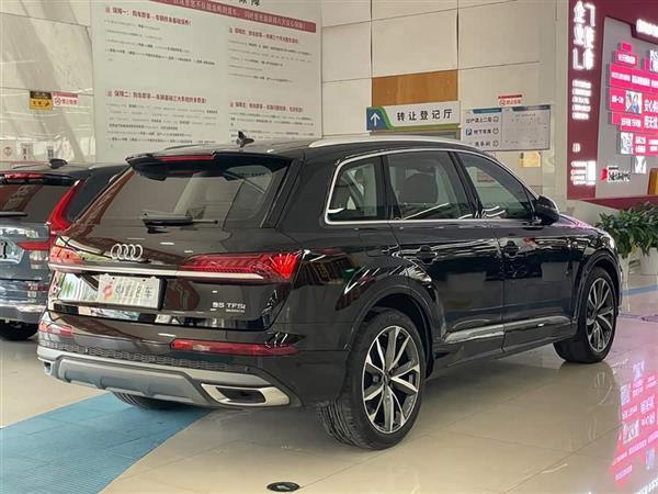 µQ7 2023 55 TFSI quattro S line˶
