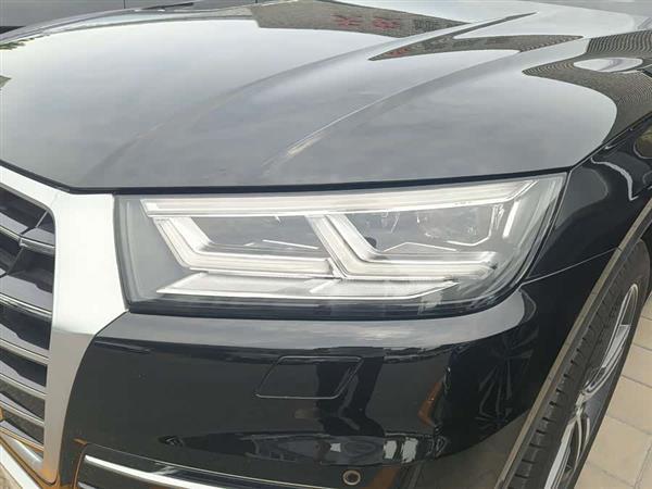 µQ5L 2020 45 TFSI 