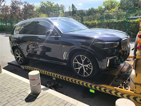 X5 2022 Ŀ xDrive 40Li M˶װ