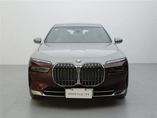 i7 2023 xDrive60L װ