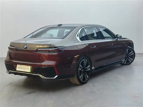 i7 2023 xDrive60L M˶װ