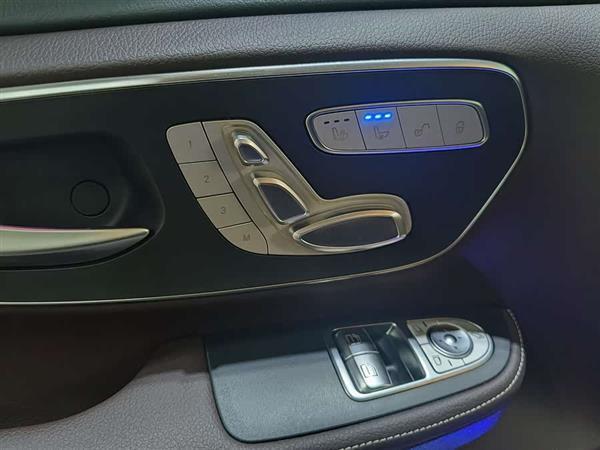 V 2024 V 300 L 