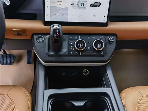 ·ʿ 2024 90 3.0T P400 HSE