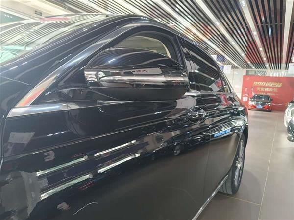 E 2022 Ŀ E 260 L ˶