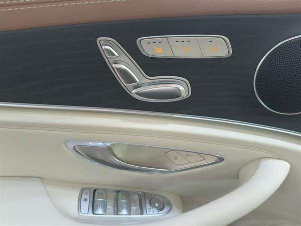 E 2022 Ŀ E 260 L ˶