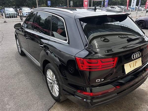 µQ7 2018 45 TFSI S line˶
