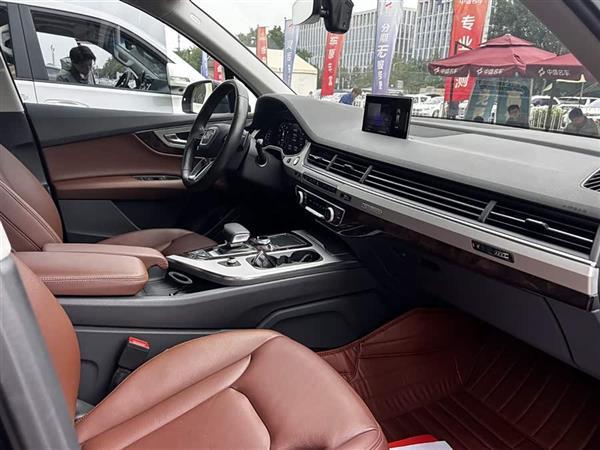 µQ7 2018 45 TFSI S line˶