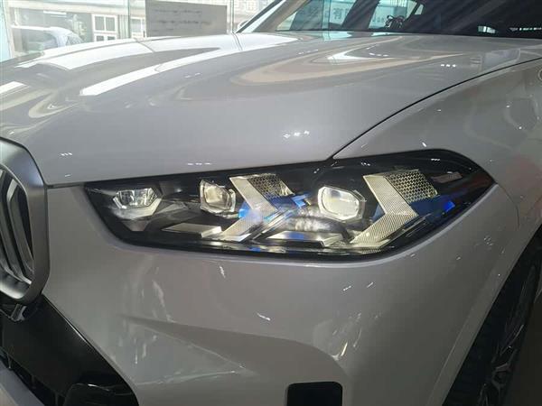 X5 2023 xDrive 40Li M˶ҹװ