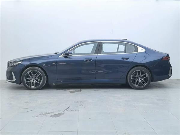 i5 2024 eDrive 35L  װ