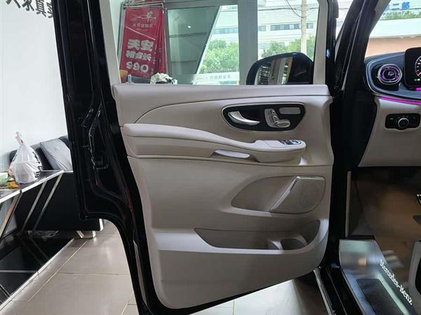 V 2024 V 300 L 