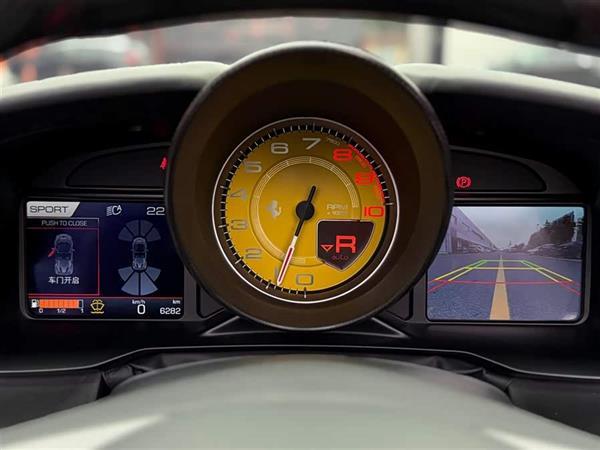 F8 2020 Spider 3.9T V8