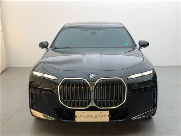 7ϵ 2023 740Li  M˶װ