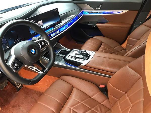 7ϵ 2023 740Li  M˶װ