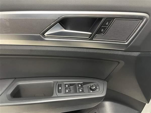 ; 2020 380TSI  VI