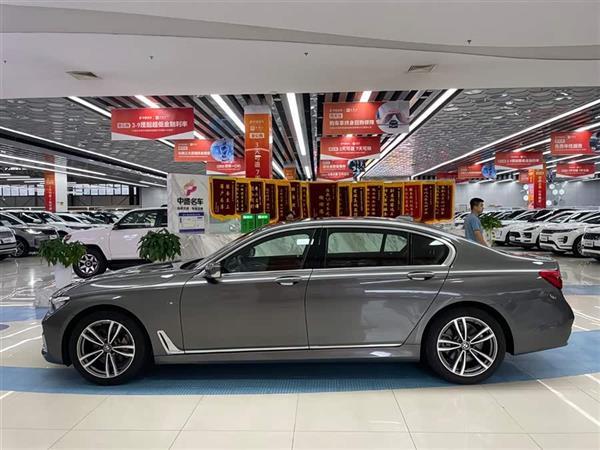 7ϵ 2018 730Li  M˶װ