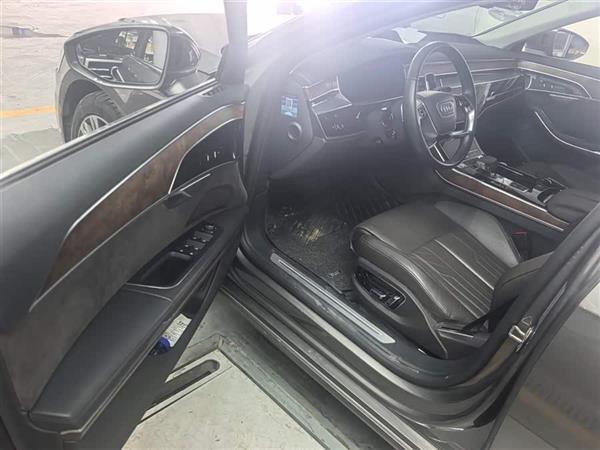 µA8 2018 A8L 55 TFSI quattro