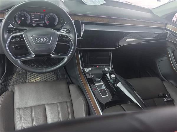 µA8 2018 A8L 55 TFSI quattro