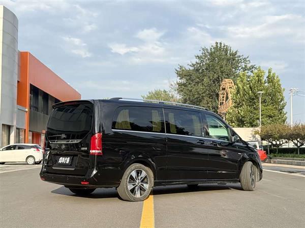V 2022 V 260 L 