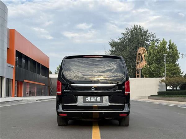 V 2022 V 260 L 