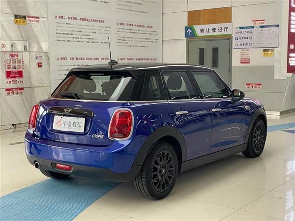 MINI 2018 1.5T COOPER  Ű