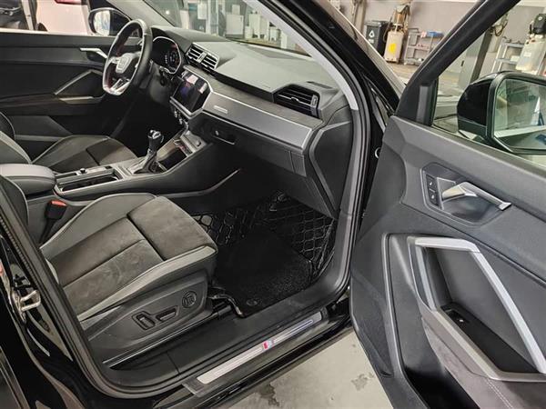 µQ3 2020 35 TFSI ʱж