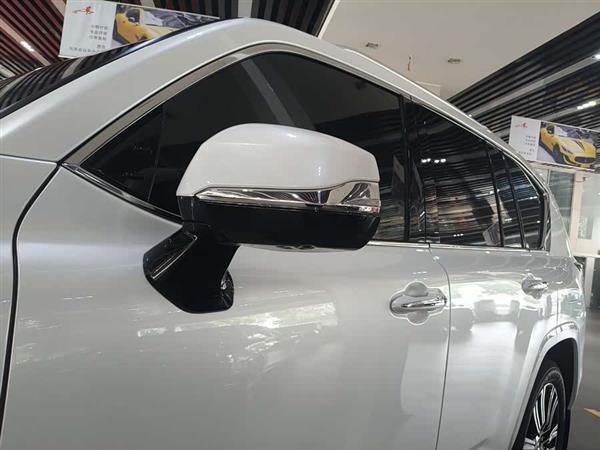 ׿˹LX 2025 700h 