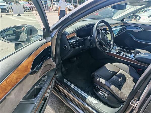 µA8 2018 A8L 55 TFSI quattro