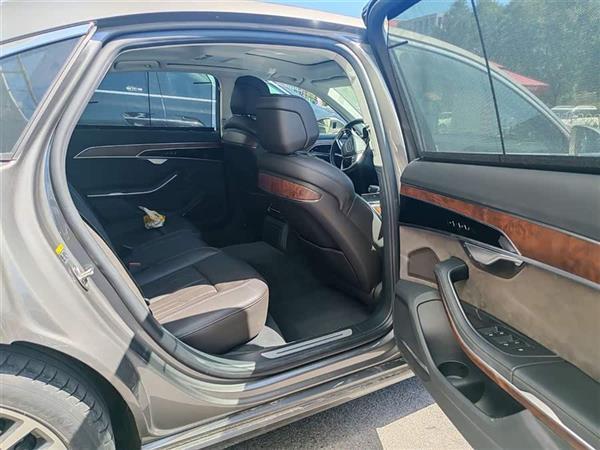 µA8 2018 A8L 55 TFSI quattro