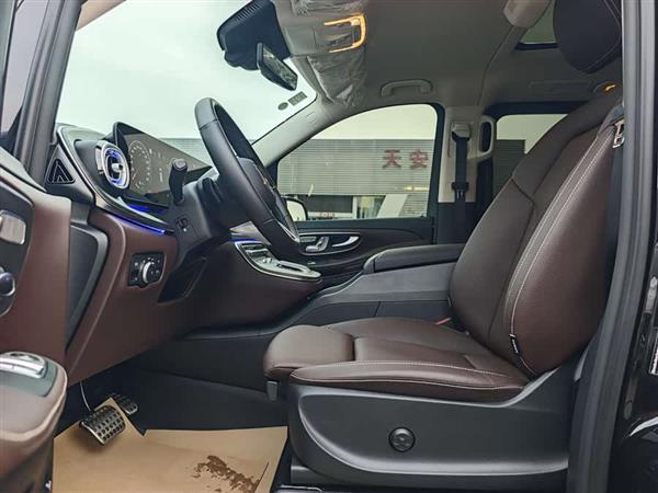 V 2024 V 300 L 