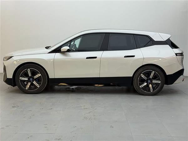 iX 2022 xDrive40