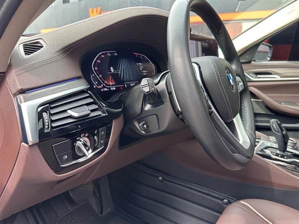 5ϵ 2022 Ŀ 530Li xDrive װ
