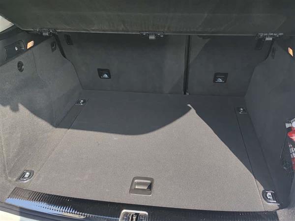 µQ5 2016 40 TFSI ر