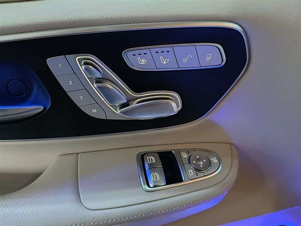 V 2024 V 300 L 