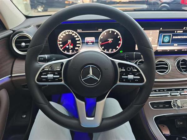 E 2020 Ŀ E 300 L ʱ