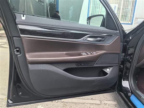 7ϵ 2018 730Li  M˶װ