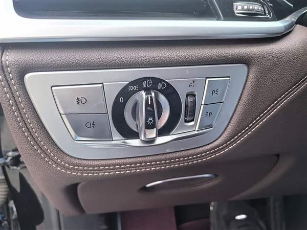 7ϵ 2018 730Li  M˶װ