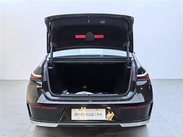 7ϵ 2023 735Li װ
