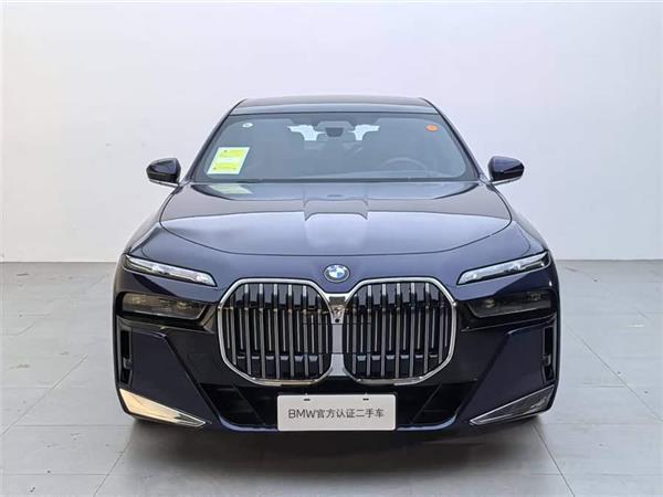 7ϵ 2023 740Li  M˶װ