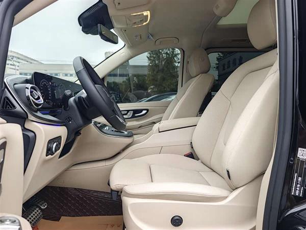 V 2024 V 300 L 