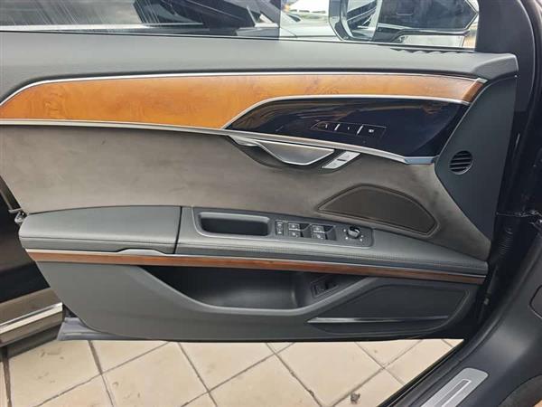 µA8 2018 A8L 55 TFSI quattro