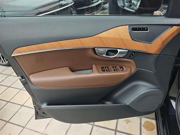 ֶXC90 2023 B5 к 5