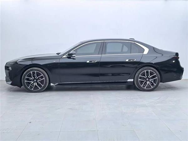 7ϵ 2023 735Li M˶װ