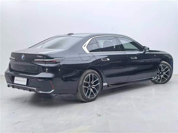 7ϵ 2023 735Li M˶װ