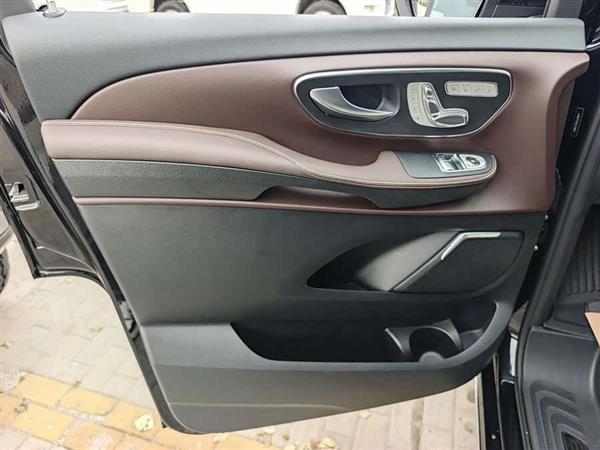 V 2024 V 300 L 
