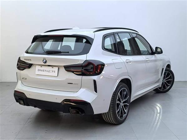 宝马X3 2023款 xDrive30i 领先型 M曜夜套装