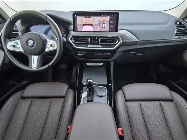 宝马X3 2023款 xDrive30i 领先型 M曜夜套装
