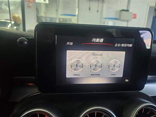 C() 2017 Ŀ C 200 4MATIC нγ