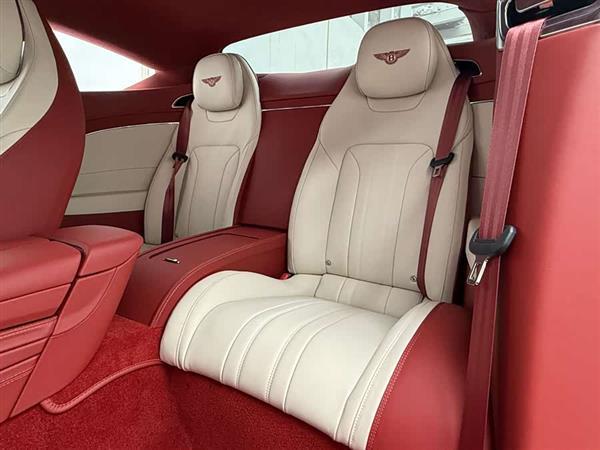 ŷ½ 2022 4.0T GT V8